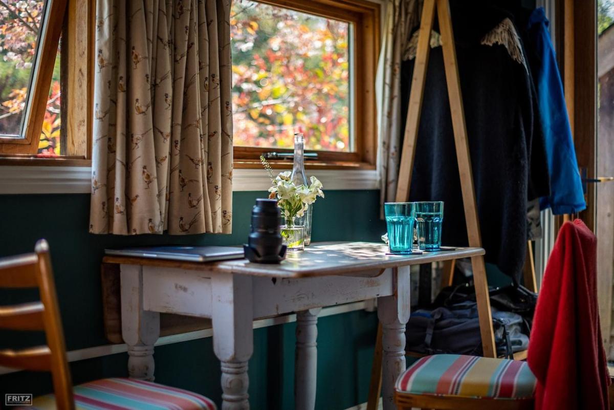 The Tool Shed Nestled In Idyllic Countryside Villa Linchmere Buitenkant foto